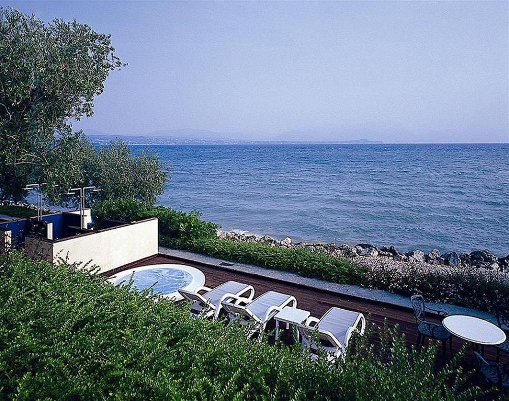 Hotel Acquaviva Del Garda Desenzano del Garda Buitenkant foto