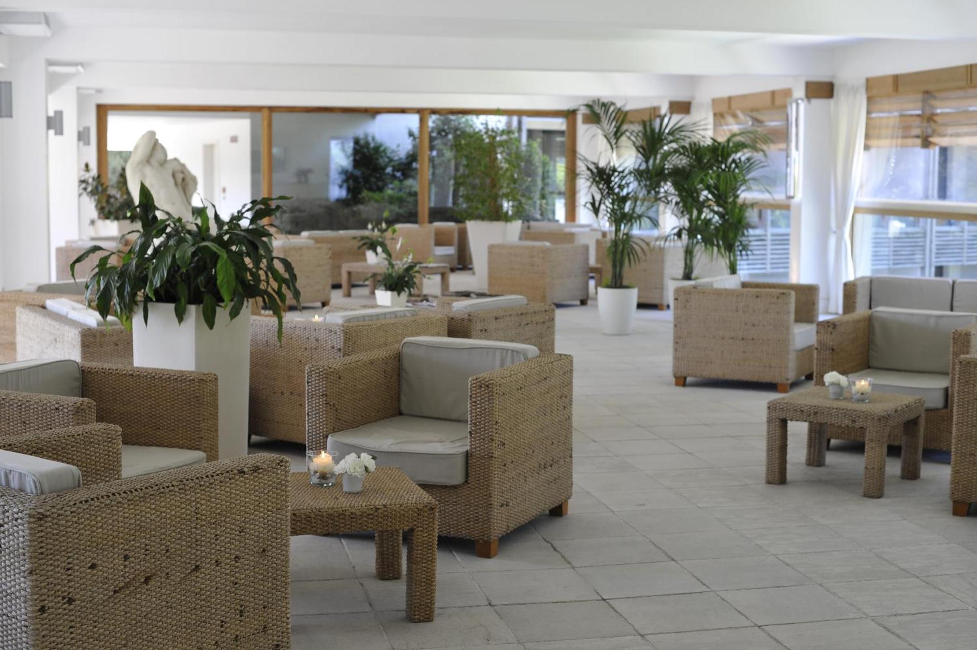 Hotel Acquaviva Del Garda Desenzano del Garda Buitenkant foto