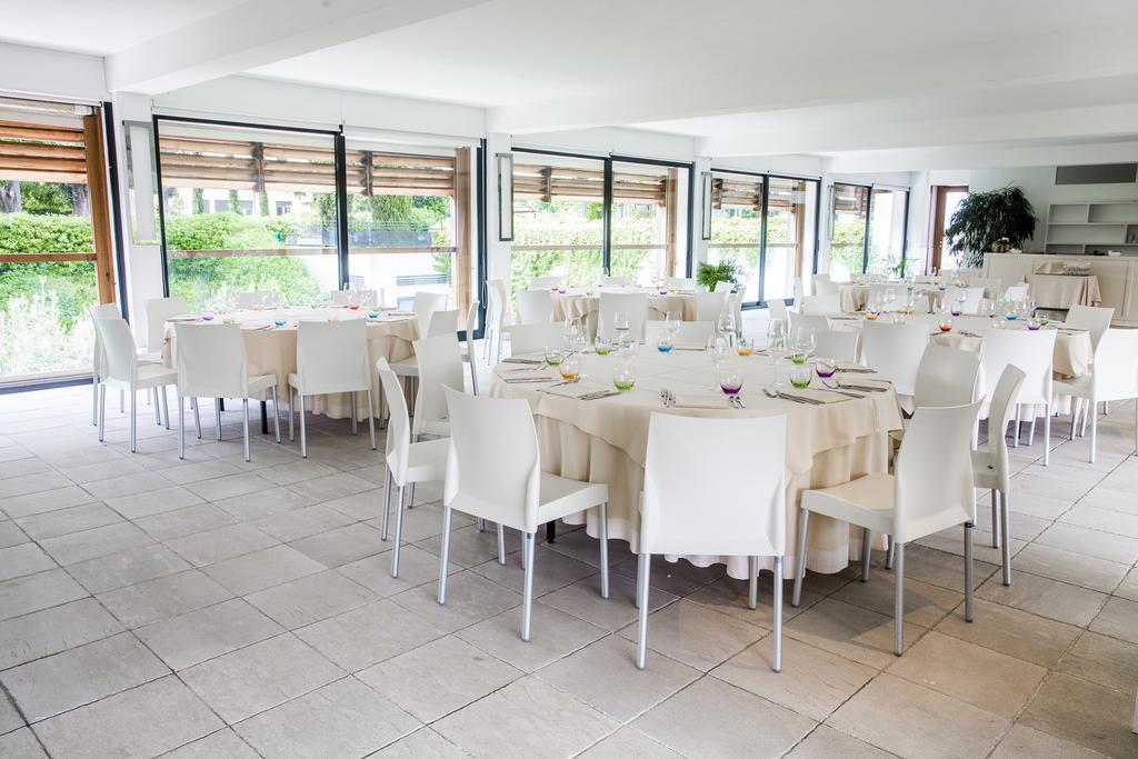 Hotel Acquaviva Del Garda Desenzano del Garda Buitenkant foto