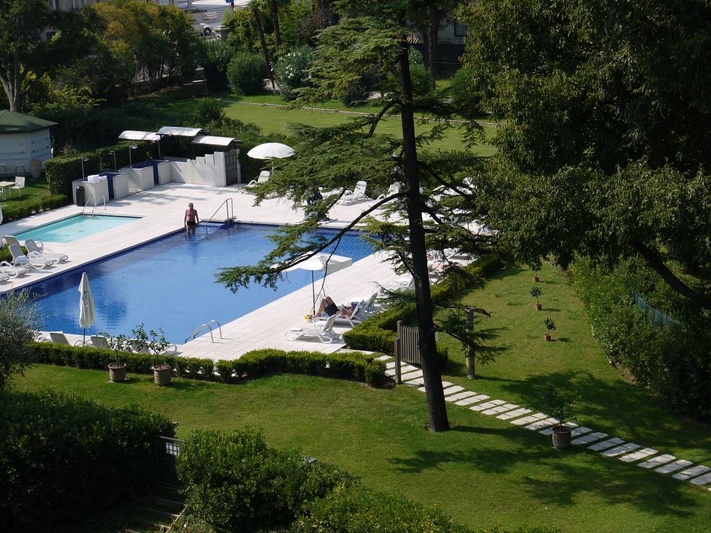 Hotel Acquaviva Del Garda Desenzano del Garda Buitenkant foto
