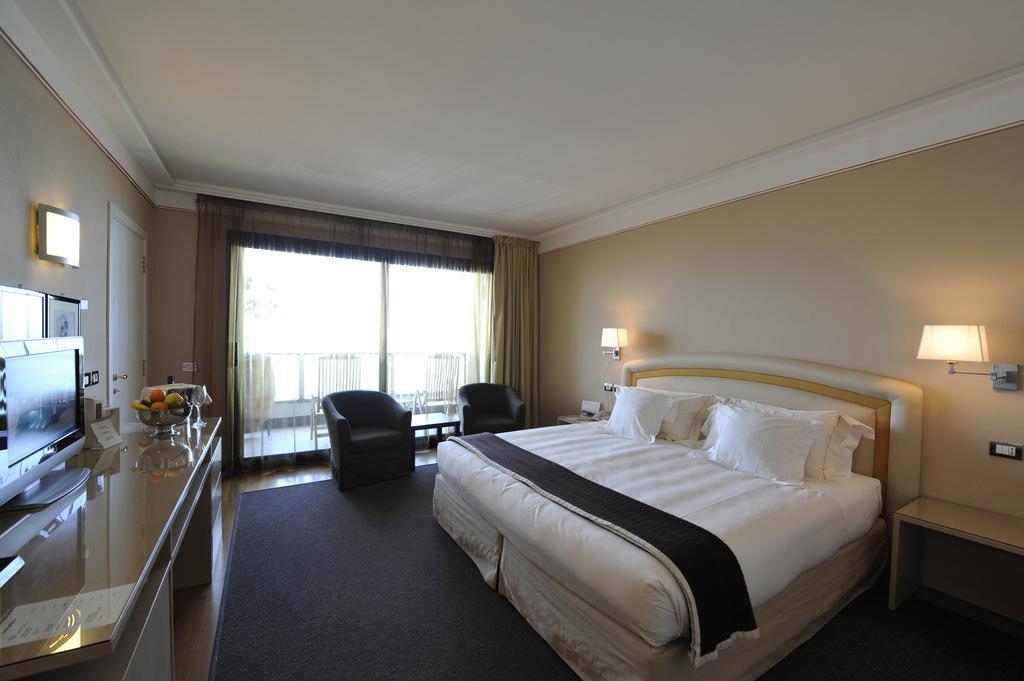 Hotel Acquaviva Del Garda Desenzano del Garda Buitenkant foto
